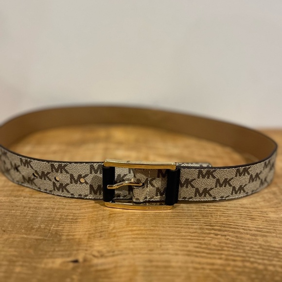 Michael kors‎ Womens brown and tan signature leather and canvas belt size 41” - Picture 3 of 7